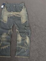 Star-Patch Distressed Jeans — 264 - view 5
