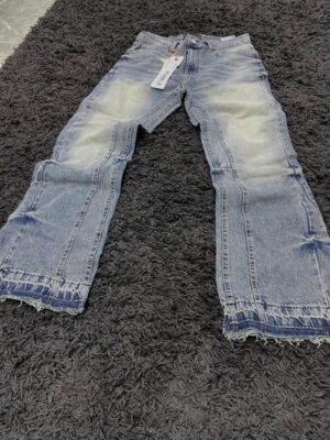 Light Blue Flared Jeans — 355 - view 1