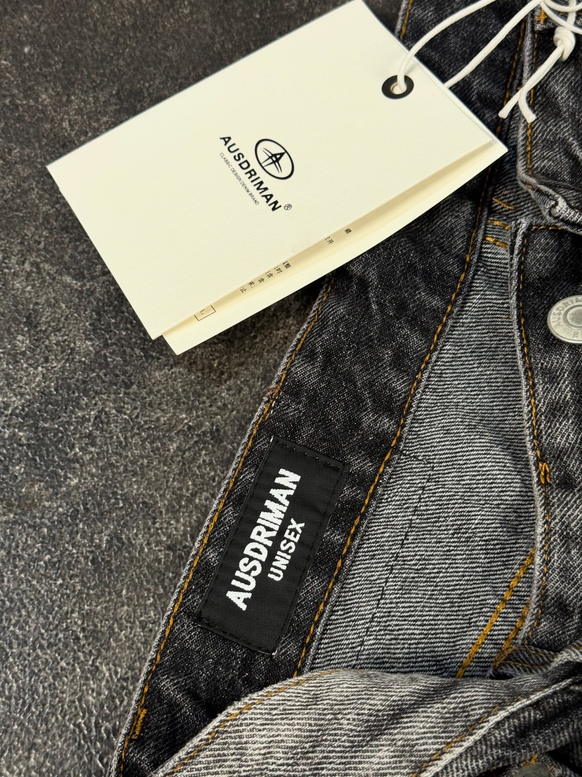 Grey Washed Jeans — 389 - view 2